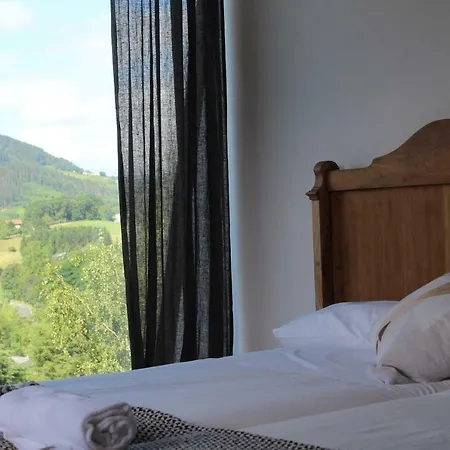 Casa Rural Abaraxka- Espectaculares Vistas A Las Verdes Montanas A Solo 20 Minutos De La Playa